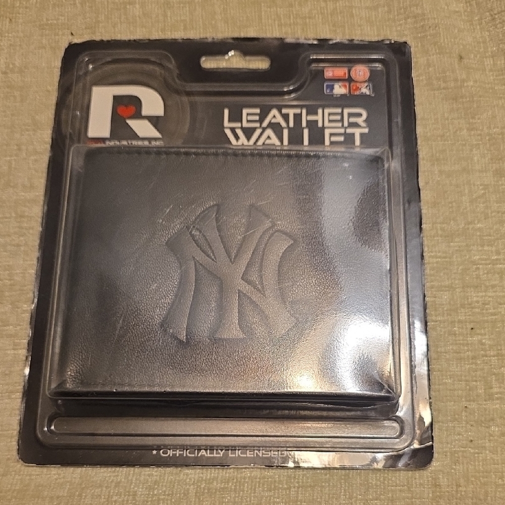 New York Yankees Leather Wallet
